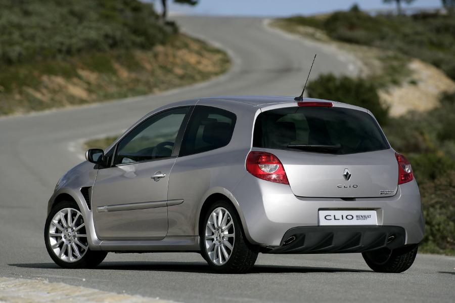  Renault Clio R.S. 2.0 16V 2006 года  (фото 117 из 125)